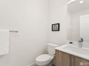 117 Wells Avenue S D, Renton WA 98057
