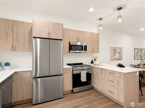 117 Wells Avenue S D, Renton WA 98057