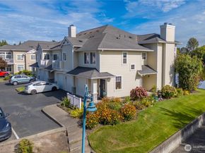 23606 55th Avenue S 1103, Kent WA 98032