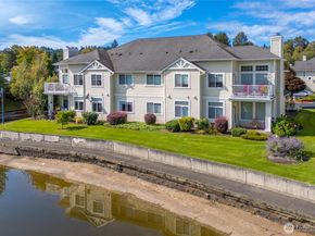 23606 55th Avenue S 1103, Kent WA 98032