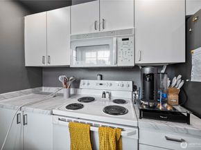 23606 55th Avenue S 1103, Kent WA 98032