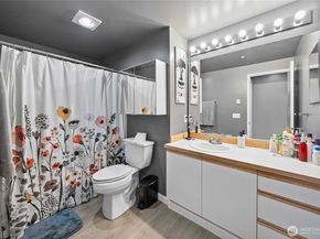 23606 55th Avenue S 1103, Kent WA 98032