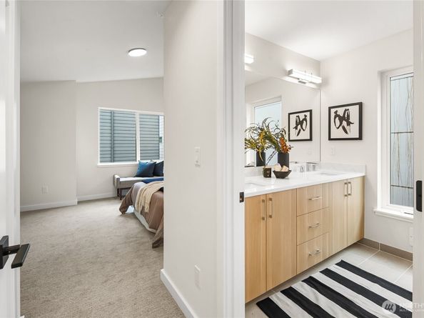 1746 B NW 62nd Street, Seattle WA 98107