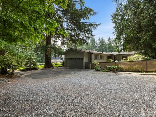 19555 170th Avenue NE, Woodinville WA 98072