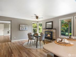 19555 170th Avenue NE, Woodinville WA 98072