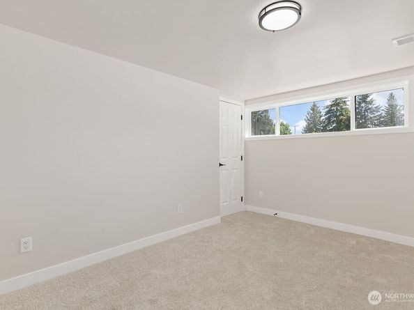 11433 SE 244th Street, Kent WA 98030