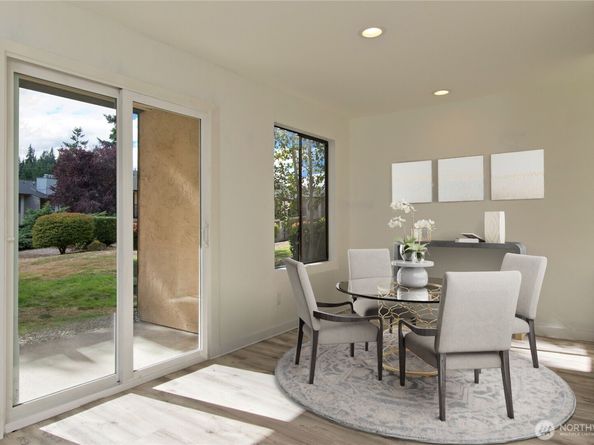 12515 NE 145th Place D127, Kirkland WA 98034