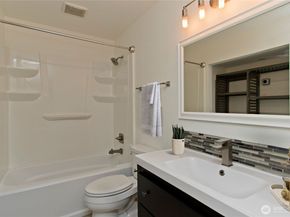 12515 NE 145th Place D127, Kirkland WA 98034