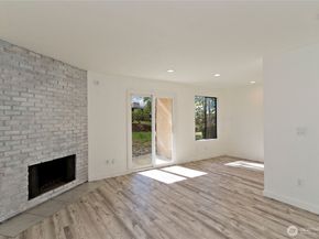 12515 NE 145th Place D127, Kirkland WA 98034