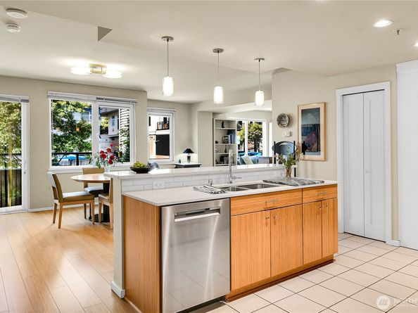 81 Clay Street 324, Seattle WA 98121