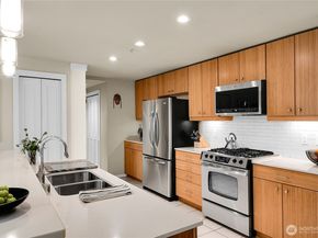 81 Clay Street 324, Seattle WA 98121