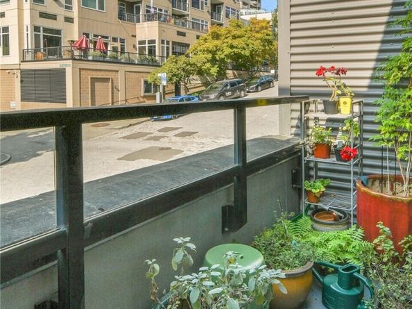81 Clay Street 324, Seattle WA 98121