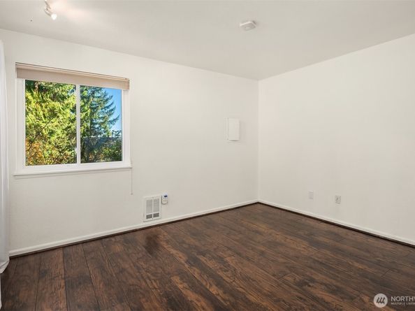 8603 244th Street SW 2D, Edmonds WA 98026