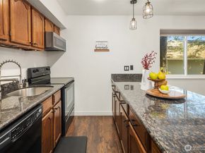 8603 244th Street SW 2D, Edmonds WA 98026