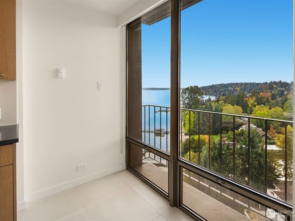 1620 43rd Avenue E 13C, Seattle WA 98112