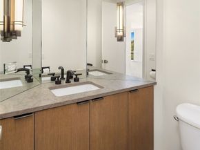 1620 43rd Avenue E 13C, Seattle WA 98112
