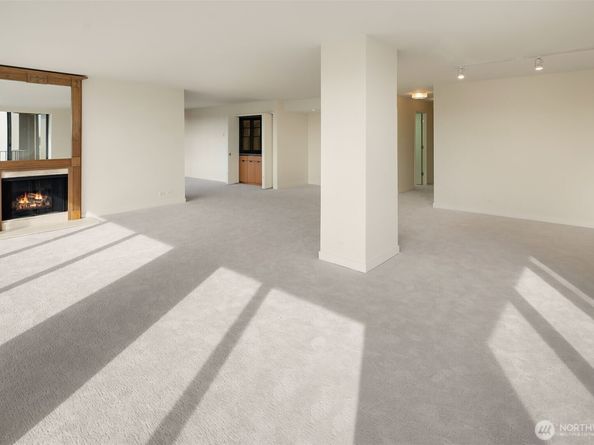 1620 43rd Avenue E 13C, Seattle WA 98112