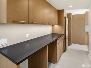 1620 43rd Avenue E 13C, Seattle WA 98112
