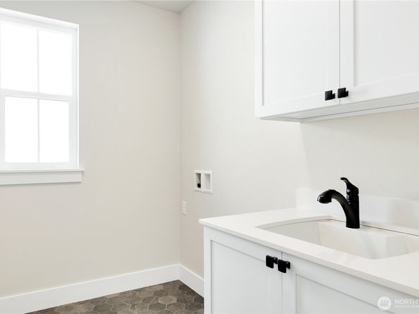 14338 149th Place NE 10, Woodinville WA 98072
