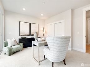 14338 149th Place NE 10, Woodinville WA 98072