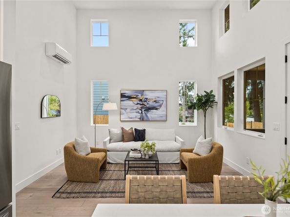 333 18th Avenue, Kirkland WA 98033