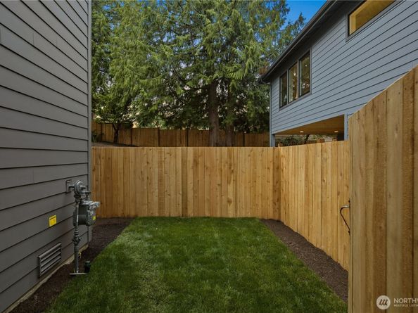 333 18th Avenue, Kirkland WA 98033