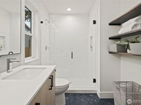 333 18th Avenue, Kirkland WA 98033