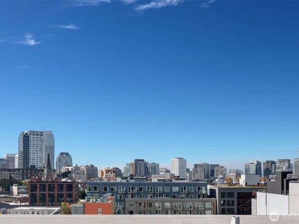 1408 12th Avenue 406, Seattle WA 98122