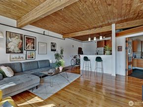 1408 12th Avenue 406, Seattle WA 98122
