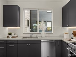 9225 C 14th Avenue NW, Seattle WA 98117