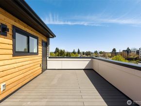 9225 C 14th Avenue NW, Seattle WA 98117