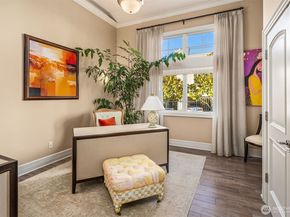 1322 91st Avenue NE, Clyde Hill WA 98004