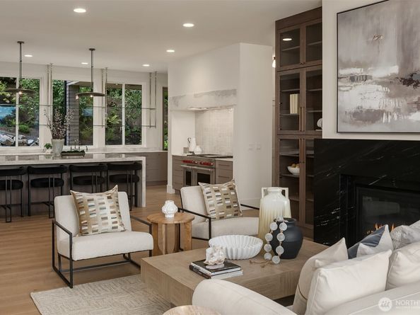 1027 McGilvra Boulevard E, Seattle WA 98112