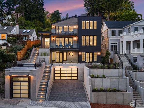 1027 McGilvra Boulevard E, Seattle WA 98112