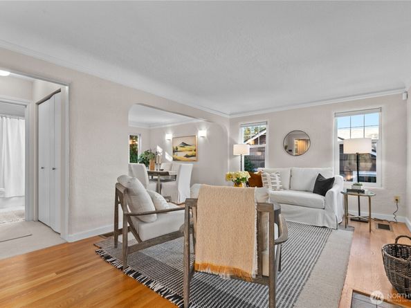 557 NE 91st Street, Seattle WA 98115