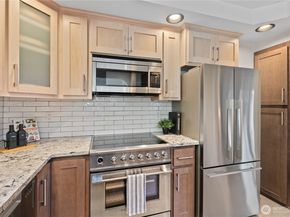 557 NE 91st Street, Seattle WA 98115