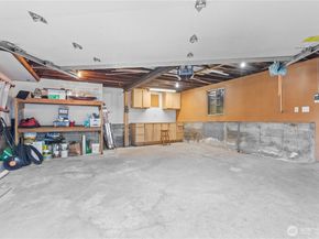 557 NE 91st Street, Seattle WA 98115