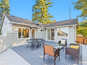 557 NE 91st Street, Seattle WA 98115