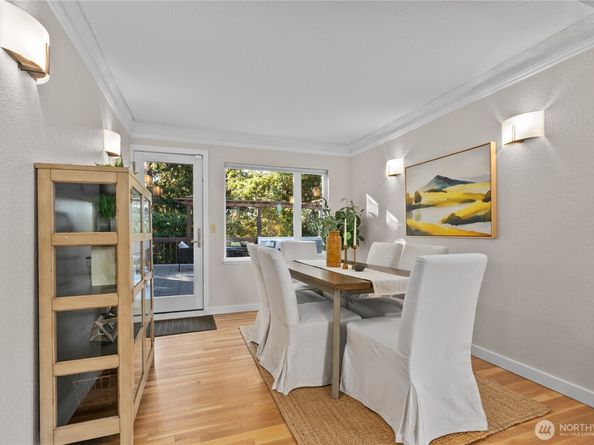 557 NE 91st Street, Seattle WA 98115