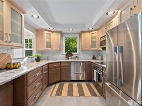 557 NE 91st Street, Seattle WA 98115