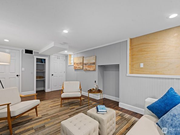 10205 35th Avenue SW, Seattle WA 98146