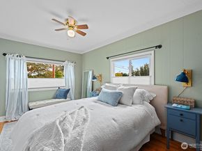 10205 35th Avenue SW, Seattle WA 98146