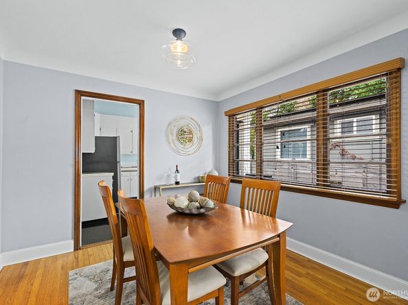 10205 35th Avenue SW, Seattle WA 98146