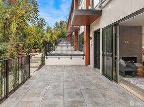 270 118th Avenue SE, Bellevue WA 98005