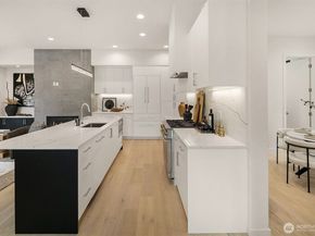 270 118th Avenue SE, Bellevue WA 98005