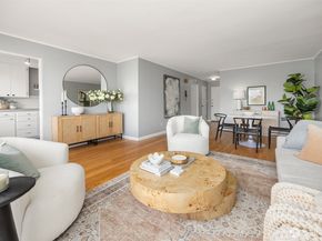530 W Olympic Place 406, Seattle WA 98119