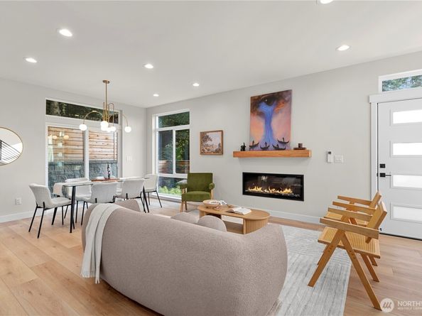 9230 22nd Avenue SW, Seattle WA 98106