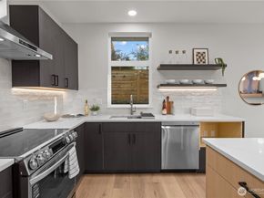 9230 22nd Avenue SW, Seattle WA 98106