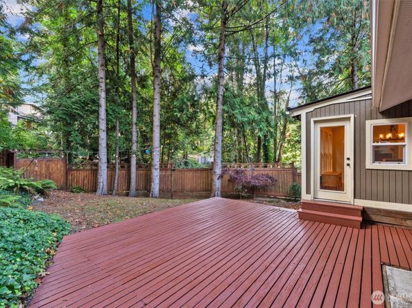 825 Wildwood Boulevard SW, Issaquah WA 98027