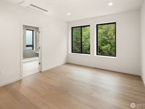 262 118th Avenue SE, Bellevue WA 98005